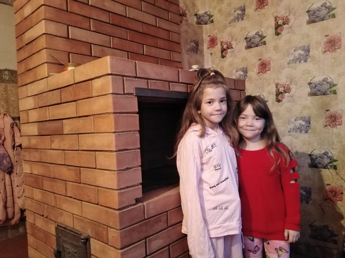 7 детей проведут зиму в тепле родного дома