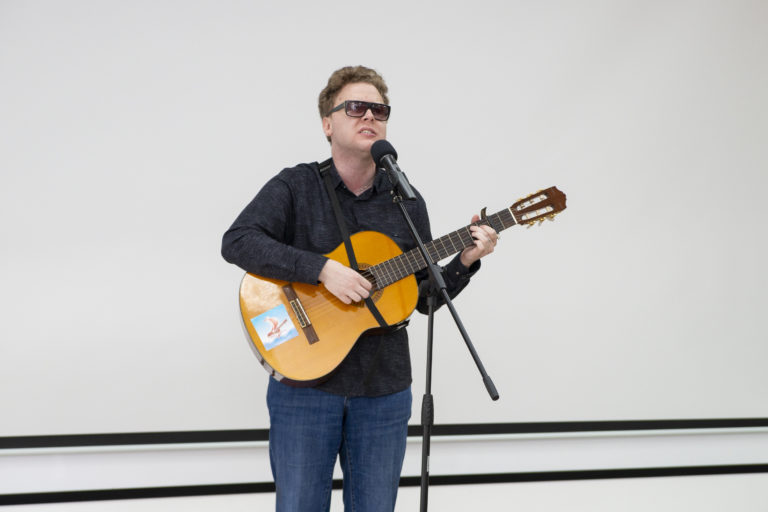 "Как найти любовь к жизни? Я не знаю, как ее потерять"